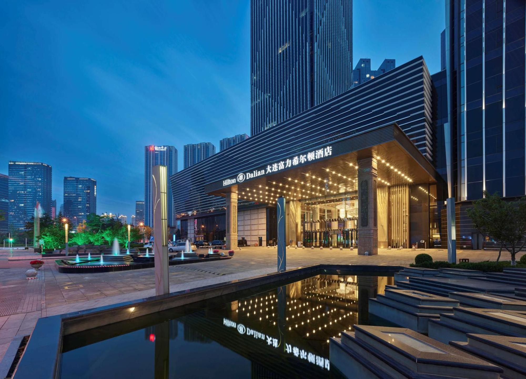 Hotel Hilton Dalian Exterior foto